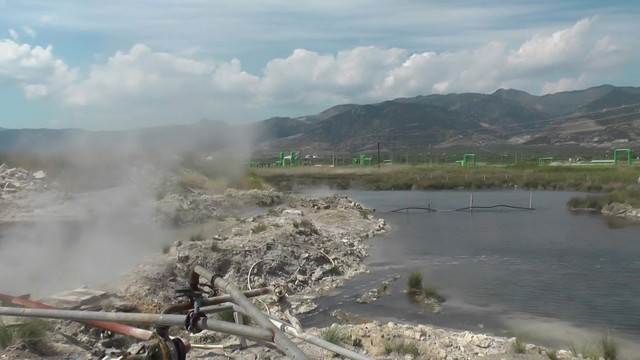 Denizli'de sıcaklık 35 dereceden 80 dereceye çıktı 'deprem olacak' korkusu - Resim: 3