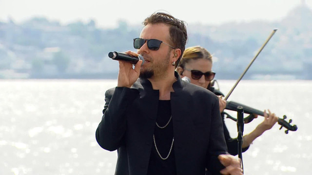 İstanbul Valiliği'nden Kız Kulesi'nde Emre Aydın konseri - Resim: 0