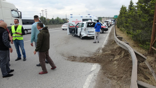 Kocaeli'de kazadan yara almadan kurtuldu gözyaşları sel olup aktı - Resim: 0