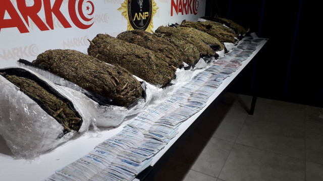 Ankara'da zehir tacirlerine operasyon - Resim: 0