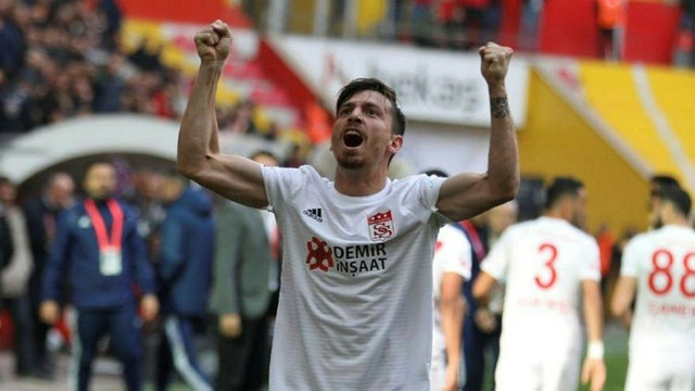 Emre Belözoğlu'nun kafaya taktığı 5 isim - Resim: 2