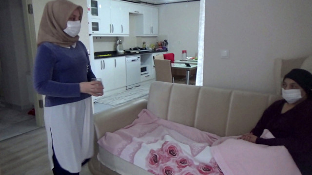 Samsun'da karaciğer nakli bekleyen hemşire: Son aşamadayım vaktim kalmadı - Resim: 0