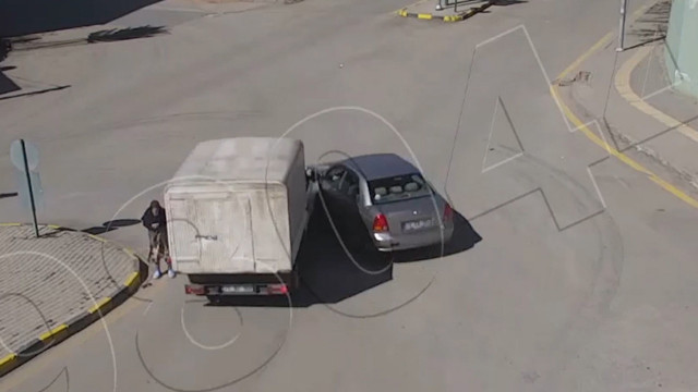 Kırıkkale'de ölümün teğet geçtiği yaşlı kadın arkasına bile bakmadı - Resim: 0