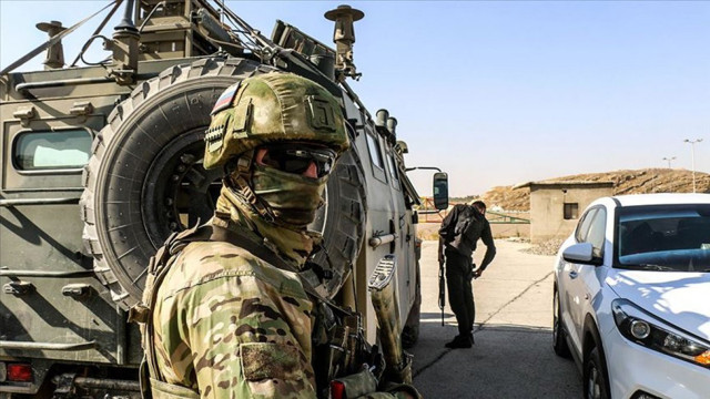 Fırat'ın doğusunda tehlikeli gerginlik! Rusya ile ABD arasında çekişme - Resim: 0