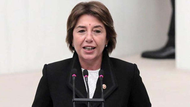 Ayşenur Bahçekapılı kimdir aslen nereli eşi ve çocukları var mı? - Resim: 0