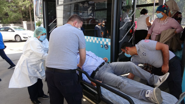 Adıyaman'da korona şüphelisi hastaneye kaldırıldı yolcular karantinaya alındı - Resim: 0