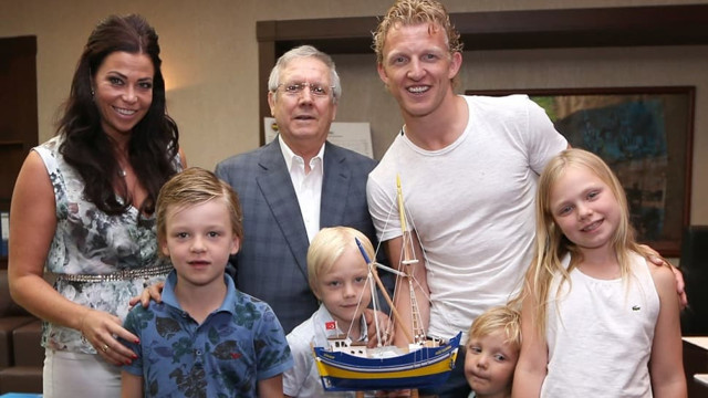 Dirk Kuyt 17 yıllık eşi Gertrude'den boşandı - Resim: 0