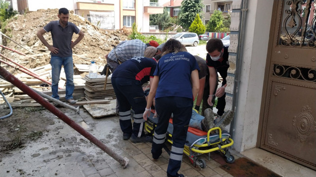 Bursa'da çalıştığı inşaattan başına tahta düştü durumu ağır - Resim: 0