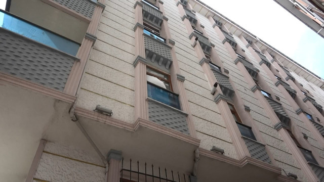 Esenyurt'ta küçük çocuk pencereden düştü - Resim: 1