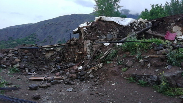 Bingöl Karlıova'da 5.7 büyüklüğünde deprem - Resim: 2