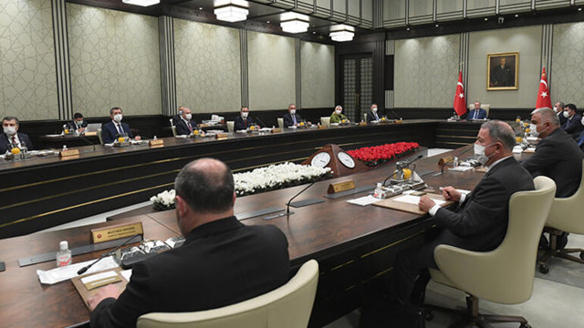 Kabine topladı! 1 Temmuz sonrası sokağa çıkma ve seyahat yasağı var mı - Resim: 0