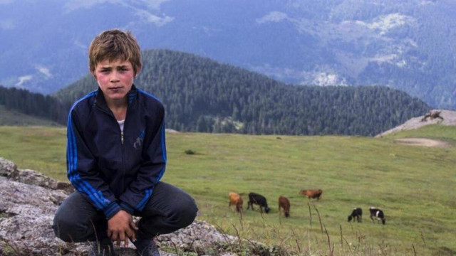 Şehitler için motosiklet kullanırken Kur'an-ı Kerim'i hatmedecek! Vali uğurladı - Resim: 0