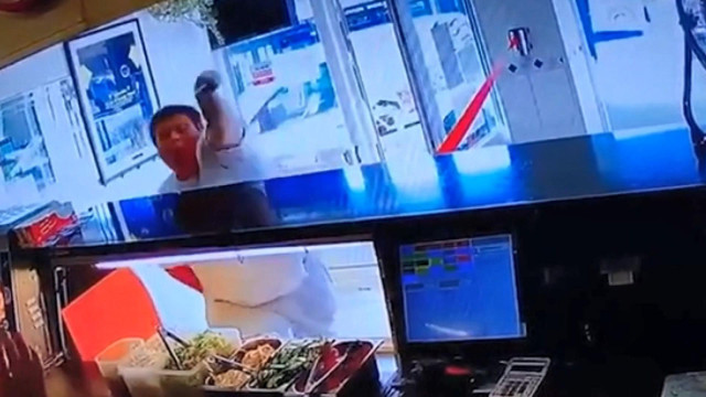 İngiltere'de cips çalmak isteyen şahıs 3 yıl hapis cezası aldı - Resim: 0