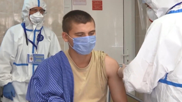 Rusya geliştirdiği koronavirüs aşısını piyasaya sürüceği tarihi açıkladı - Resim: 0