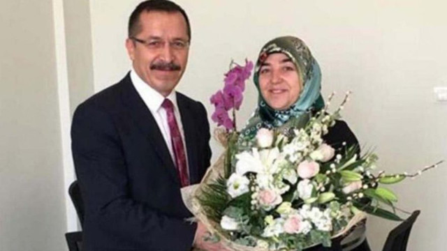 Hüseyin Bağ kimdir eşi Derya Bağ ilan olayı görevinde etti - Resim: 0