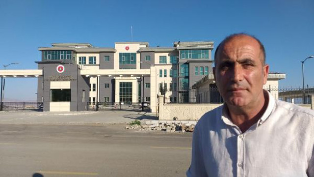 Erzurum'da çocukların erik kavgasına büyükler de karıştı! Baba ile 2 oğlu öldürüldü - Resim: 0