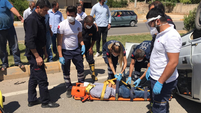 Adıyaman'da eşeğin canını kurtardı kendisi yaralandı - Resim: 1