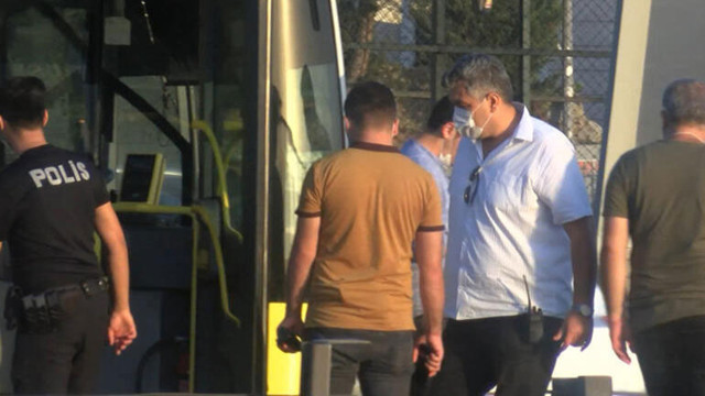 İstanbul'da metrobüse kurşun isabet etti - Resim: 0