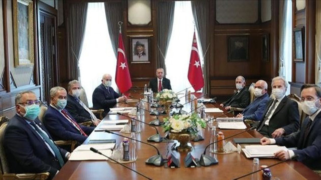 Son dakika Bülent Arınç koronavirüse yakalandı bizzat kendisi duyurdu - Resim: 0