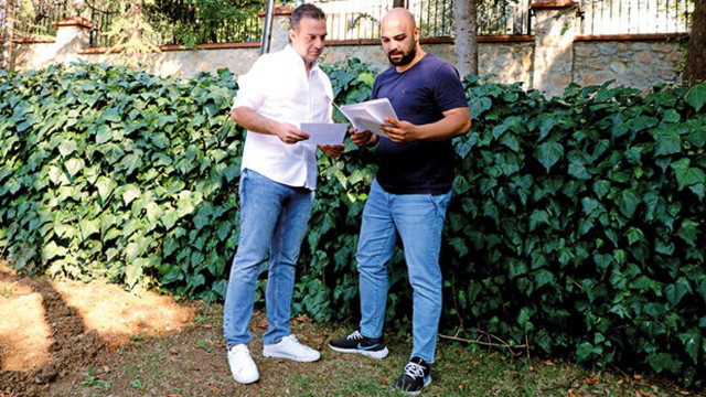 Özkan Mamati, Adnan Oktar örgütünden kaçtı, kedicikler peşini bırakmadı - Resim: 0