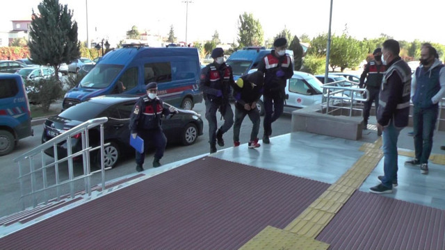 Konya'da tartıştığı babasını öldüren 22 yaşındaki genç tutuklandı - Resim: 0