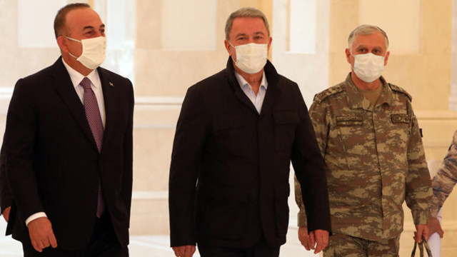 Azerbaycan kritik zirve! Aliyev, Bakan Çavuşoğlu ve Akar'ı kabul etti - Resim: 0