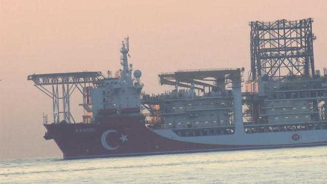 Kanuni Sondaj Gemisi Kadıköy'e demir attı - Resim: 1