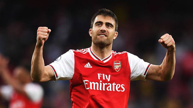 Fenerbahçe Yunan stoper Sokratis'i istiyor - Resim: 0