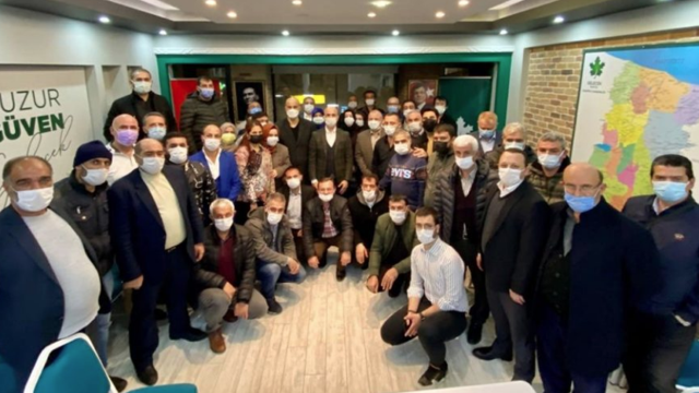 Gelecek Partisi'nde yeni kriz! 5 ilçe teşkilatı daha topluca istifa etti - Resim: 0