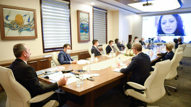 Bakan Abdülhamit Gül yazı işleri ve idari işler müdürleriyle bir araya geldi - Resim: 1