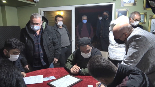 Kumar baskınında eski milli boksörle birlikte 8 kişiye toplam 84 bin lira ceza - Resim: 1