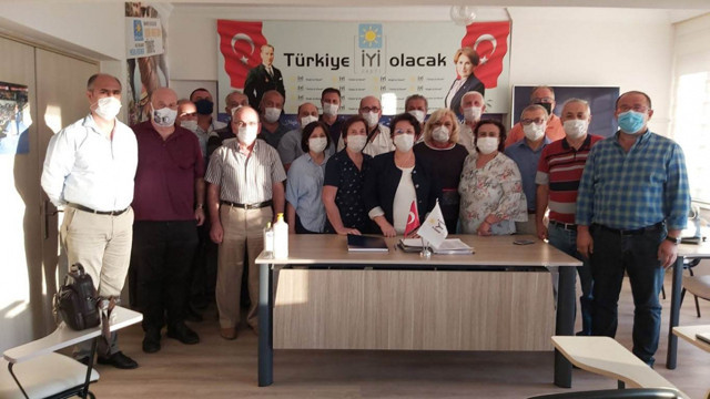 İYİ Parti Muğla İl teşkilatında 'Ümit Özdağ' krizi toplu istifa ettiler yönetim düştü - Resim: 0