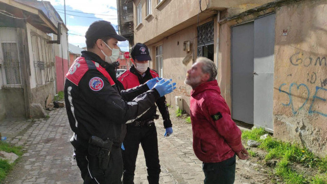 Edirne'de bir kişi yavru köpeklere cinsel istismar iddiasıyla gözaltına alındı - Resim: 0