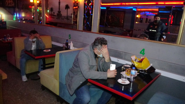 İzmir'de polis baskınında gece kulübünde yakalandı: Adam mı öldürdük - Resim: 2