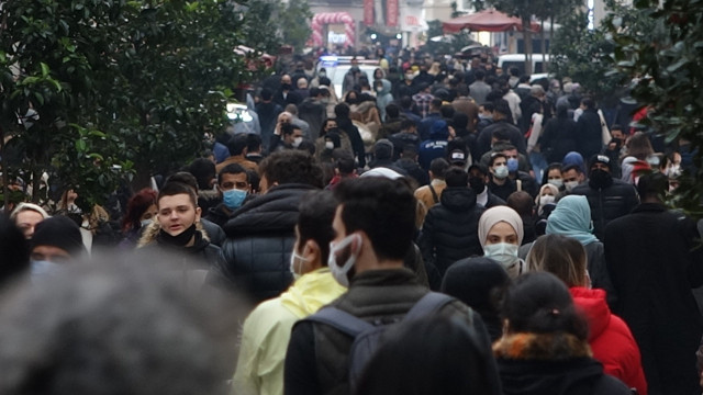 Kısıtlama sonrası ilk cumartesi İstanbul'da trafik yoğunluğu yüzde 78'e ulaştı - Resim: 0