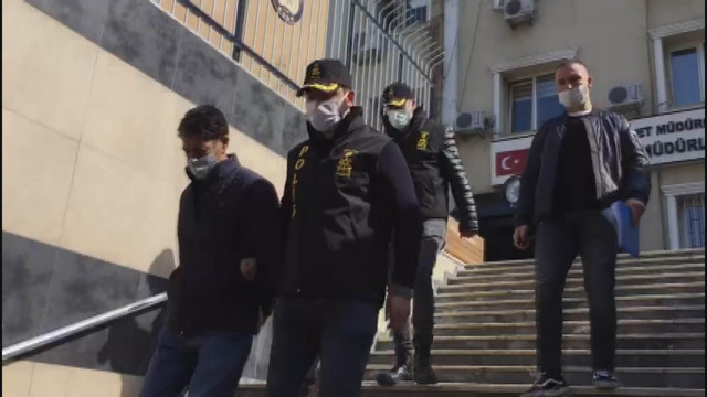 Ataşehir'de 'tırnakçılık' yöntemiyle hırsızlık yapan 3 İranlı tutuklandı - Resim: 0