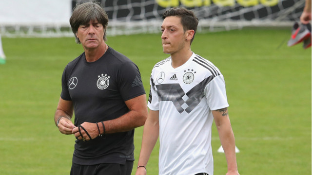 Fenerbahçe'de Erol Bulut'un yerine Joachim Löw! İlk görüşme yapıldı - Resim: 0