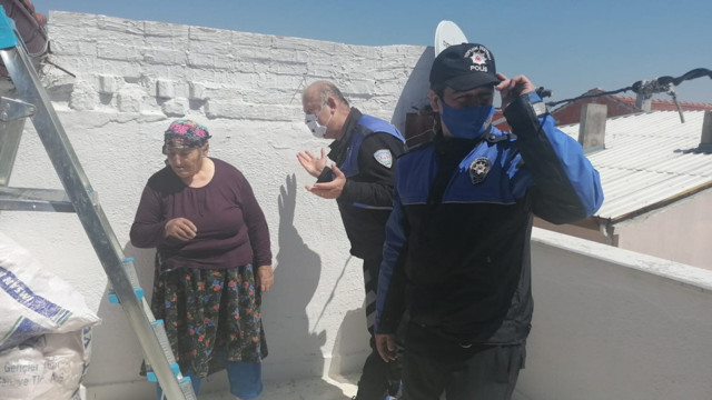 Bursa'da intihara kalkıştığı sanılan yaşlı kadın polisi harekete geçirdi - Resim: 0