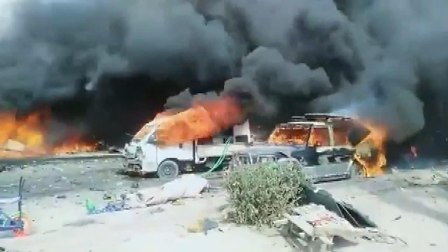 Irak Bağdat'ta bomba yüklü araç patladı! 1 kişi öldü 12 kişi yaralandı - Resim: 0