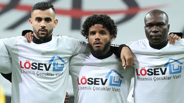 Ahmet Nur Çebi: Umarım Demba Ba ağzındaki fermuarı açar - Resim: 2