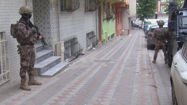 8 ilde 171 mafya üyesine 'Sahil Rüzgarı Operasyonu' başlatıldı... - Resim: 1