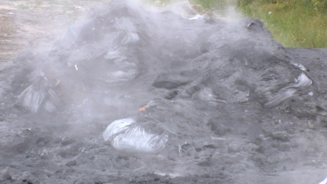 Başakşehir'de kimyasal atık alarmı! Etrafa zehir saçtı yol trafiğe kapatıldı - Resim: 1