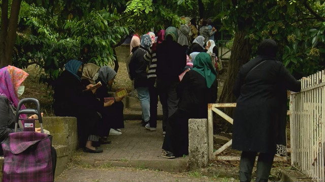 LGS öncesi öğrenciler ve aileleri Zuhuratbaba Türbesi'ne akın etti - Resim: 1