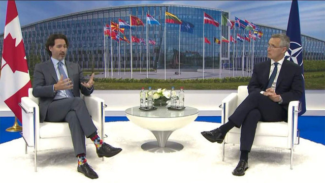 Kanada Kanada Başbakanı Justin Trudeau'nun çorapları NATO zirvesine damga vurdu - Resim: 0