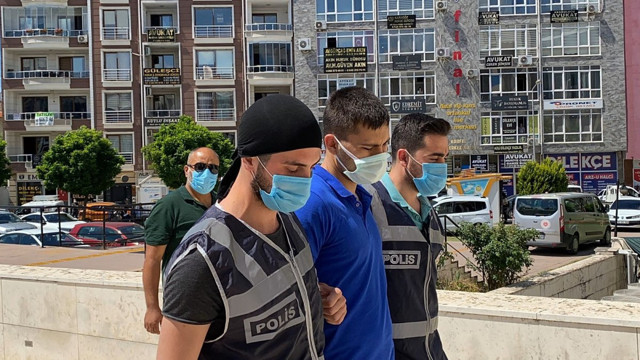 Balıkesir'de evlat dehşeti! Para vermeyen anne ve babasını öldürdü - Resim: 1