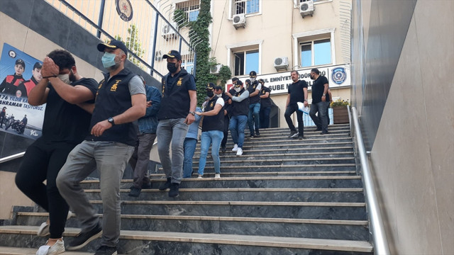 90 milyon liralık ucuz araba vurgunuyla çiftlik kurdular - Resim: 0