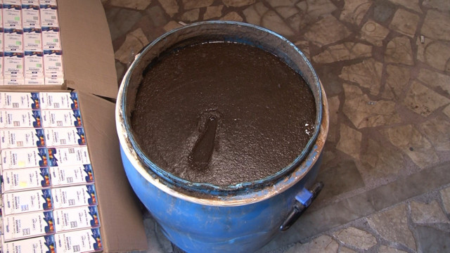 İstanbul Maltepe'de kaçak cinsel içerikli ürün üreten depoya baskın - Resim: 0