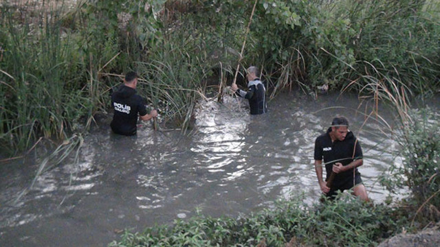 Antalya'da 2 yaşındaki Ecrin, çardakta kayboldu! Dere yatağı didik didik edildi - Resim: 0