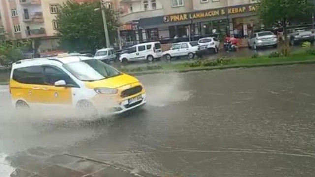 Mardin'de toz bulutu kenti sardı! Vatandaşlar zor anlar yaşadı - Resim: 1