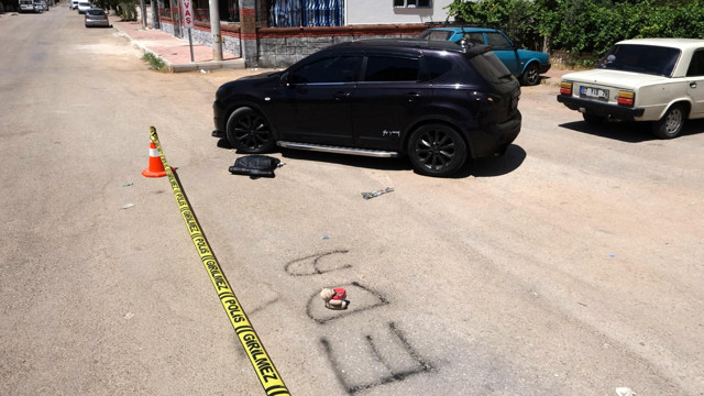 Antalya'da kız arkadaşa sürprizi bozan komşunun ayağına sıktı - Resim: 2